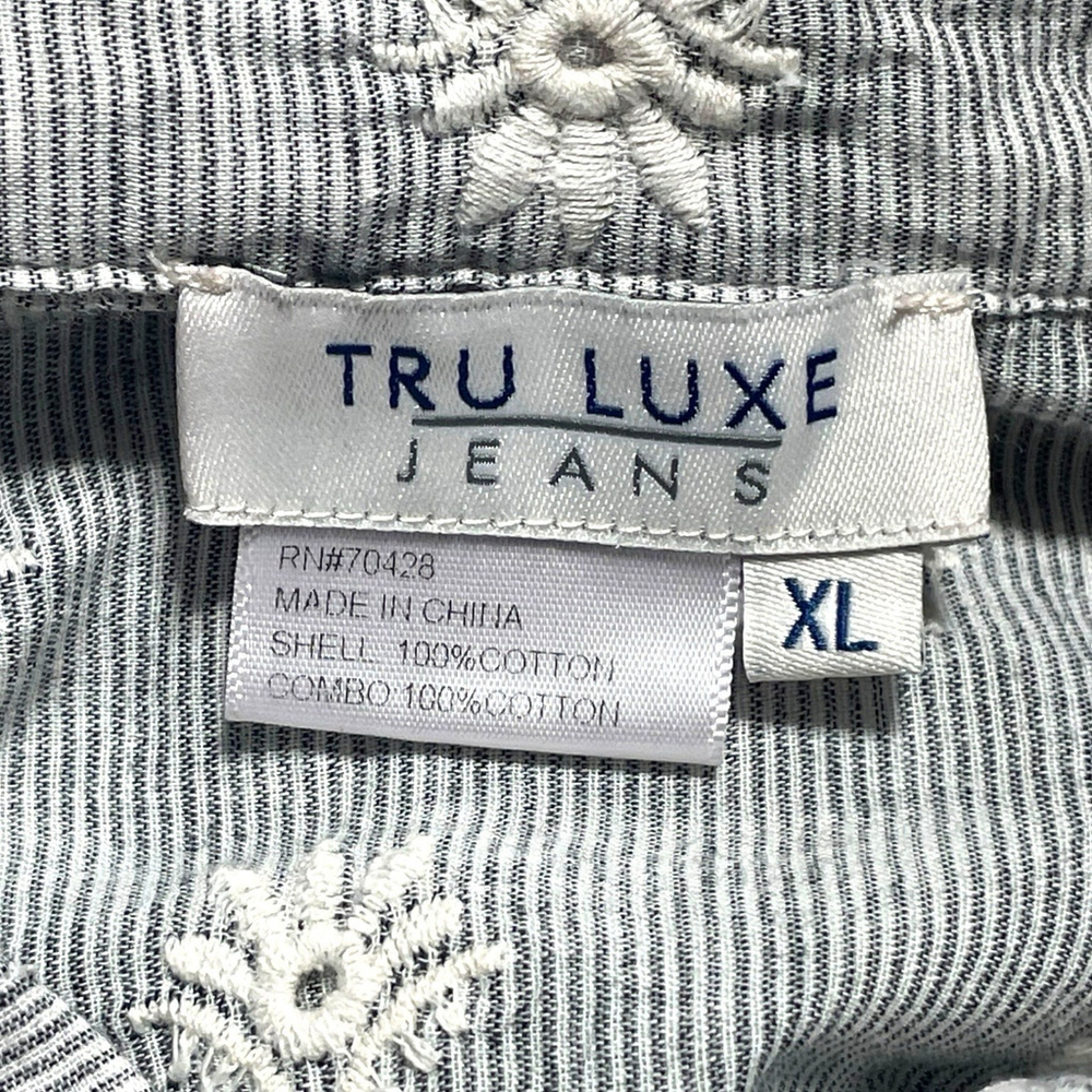 Tru Luxe Jeans Womens XL Top Embroidered Floral Wide Crochet Lace Bottom - Picture 6 of 11